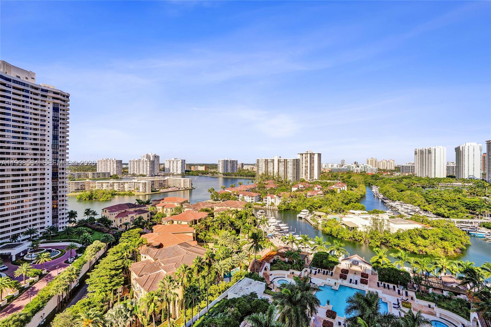 2000 ISL BLVD WILLIAMS IS - Residential