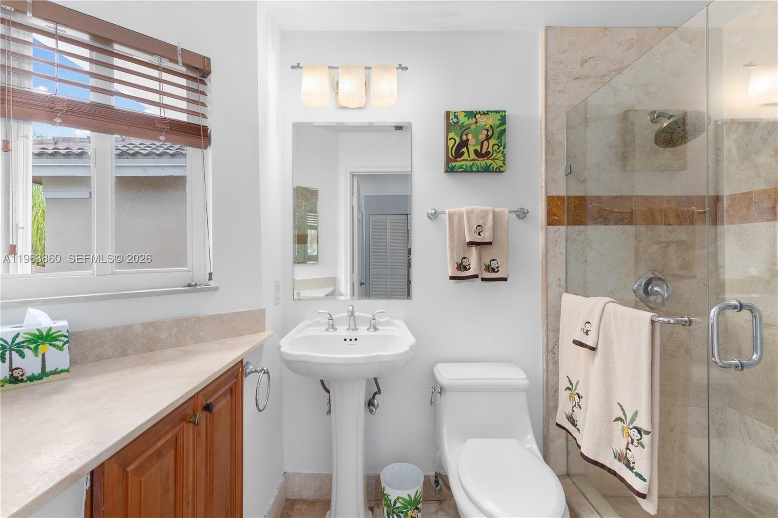 HOLLYWOOD LAKES COUNTRY C - Residential