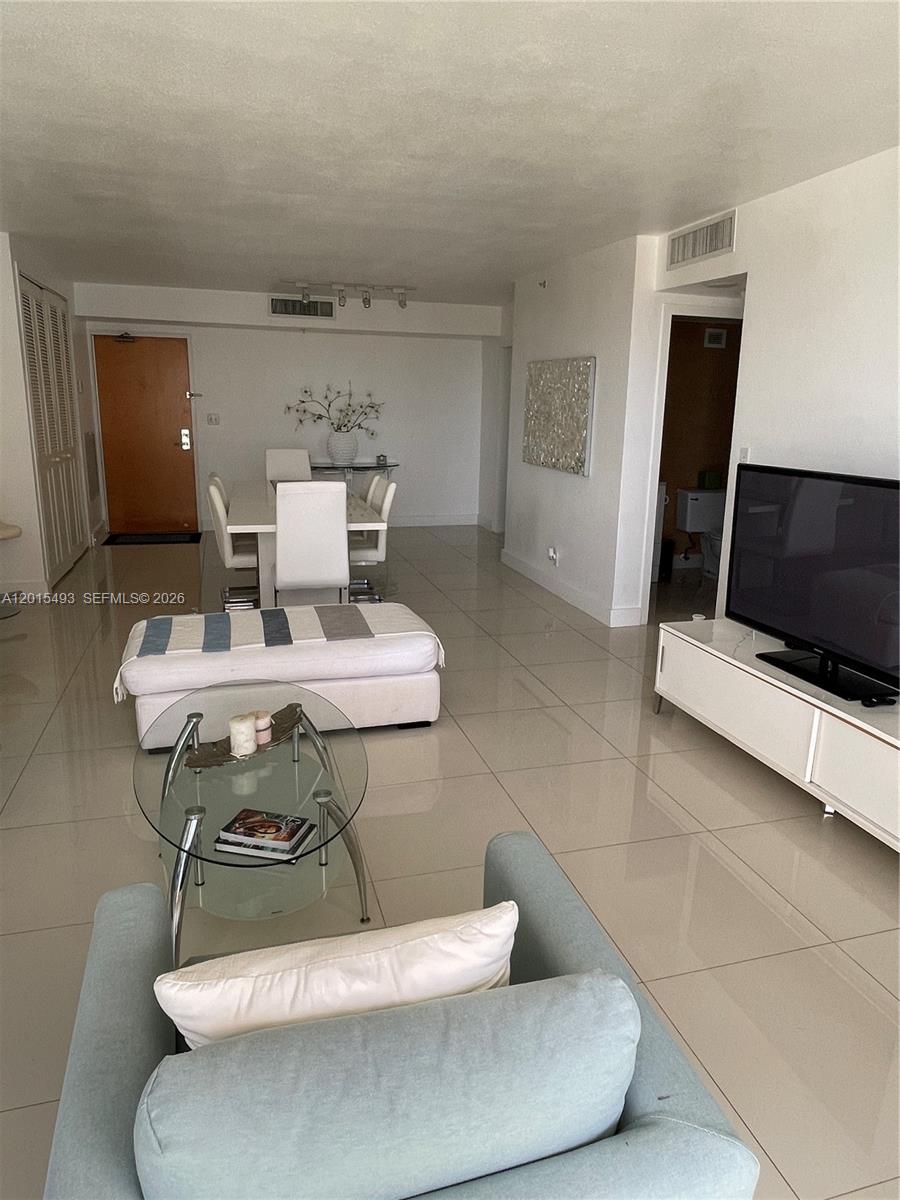 9195 Collins Ave 1012