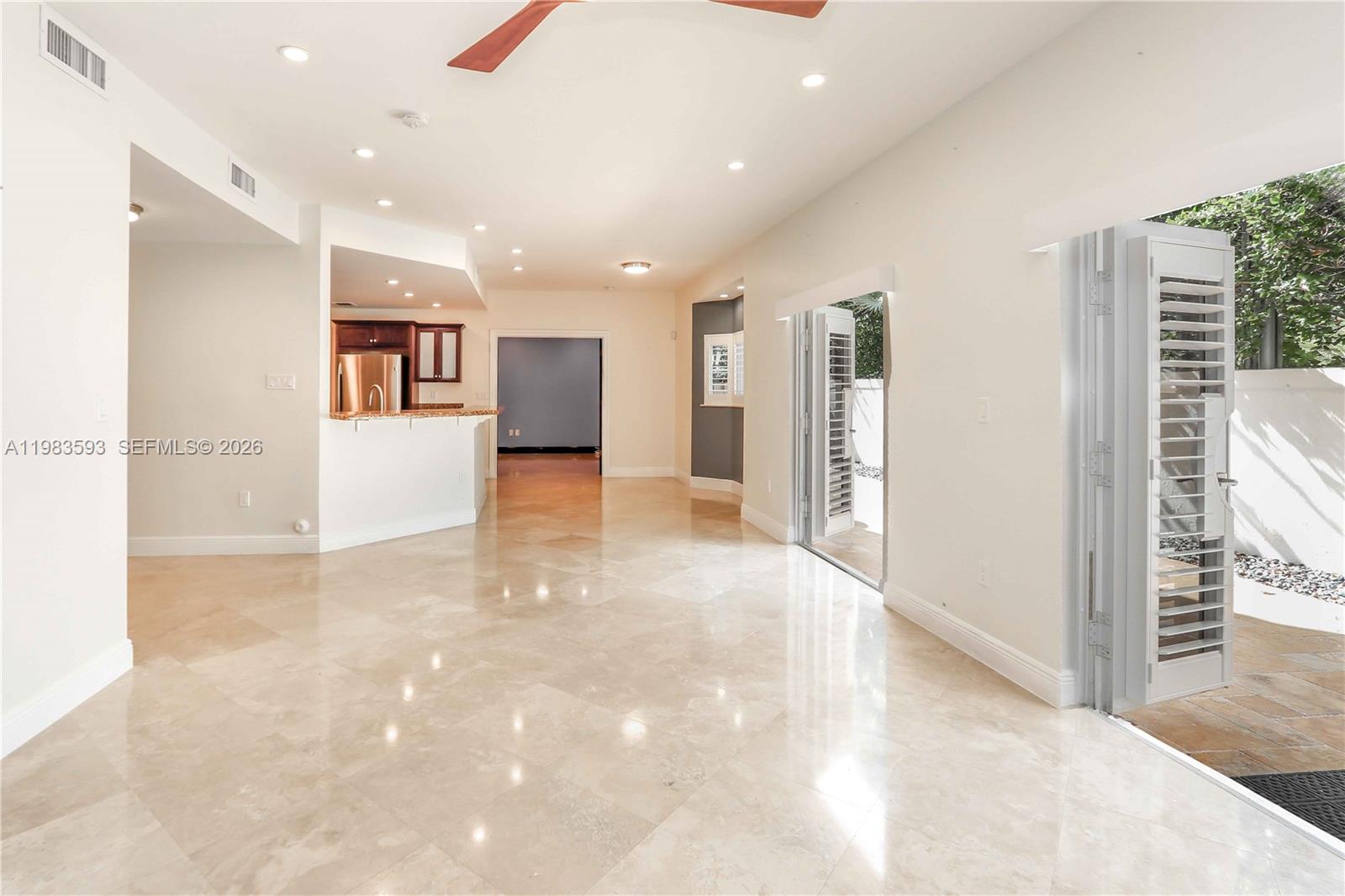 SILVER PALM PLANTATION - Residential Lease