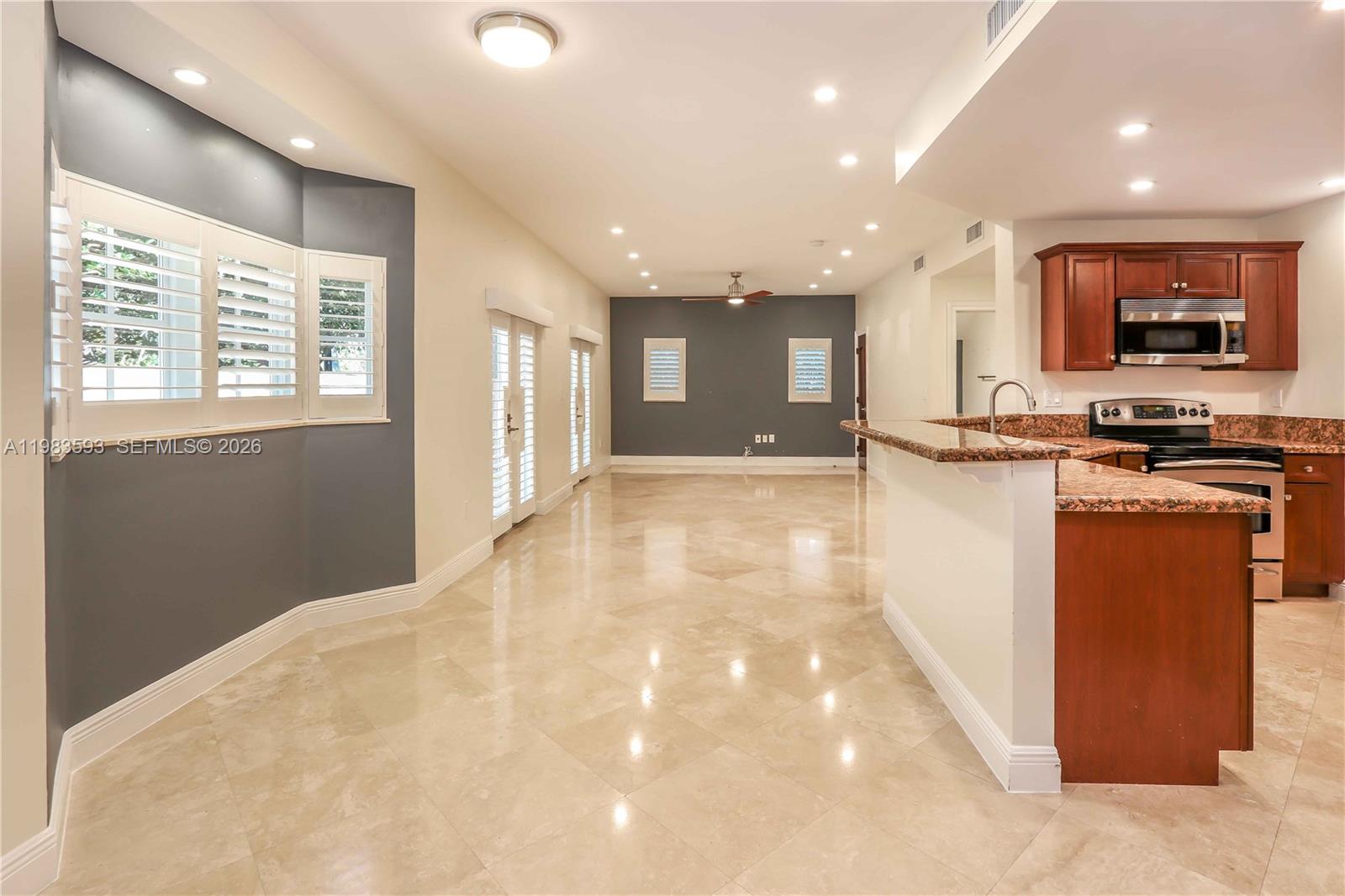 SILVER PALM PLANTATION - Residential Lease