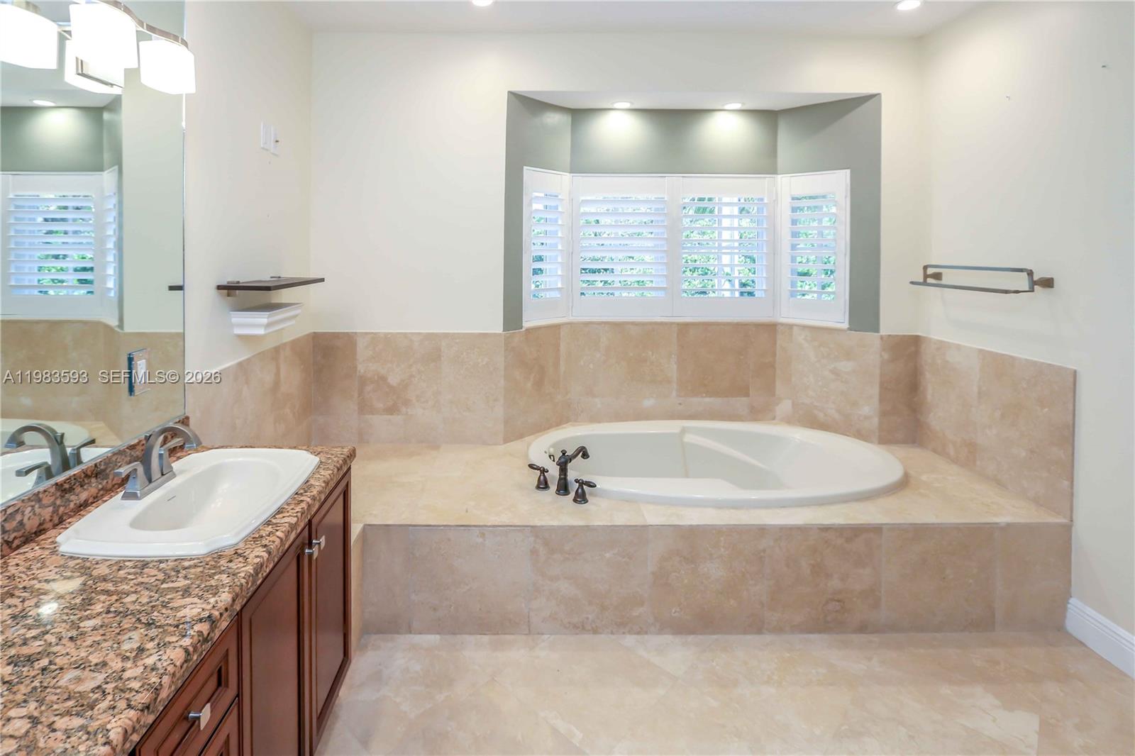 SILVER PALM PLANTATION - Residential Lease