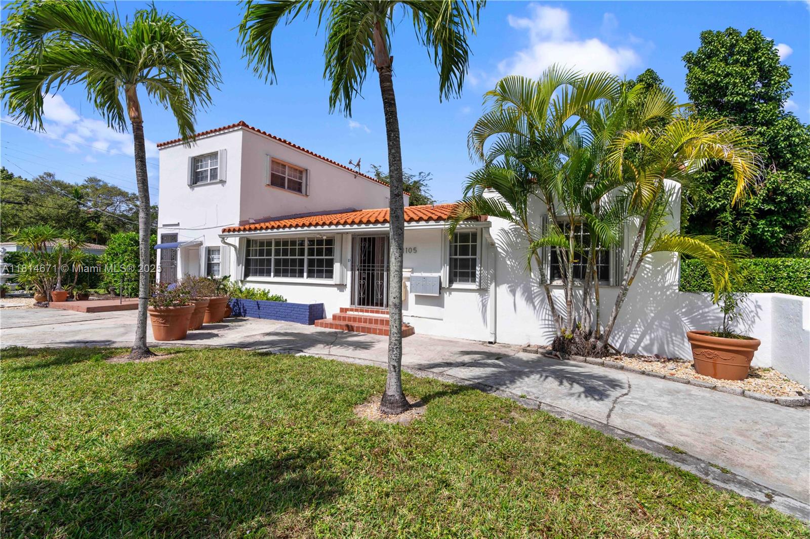 REV PALOMAR - Residential Income