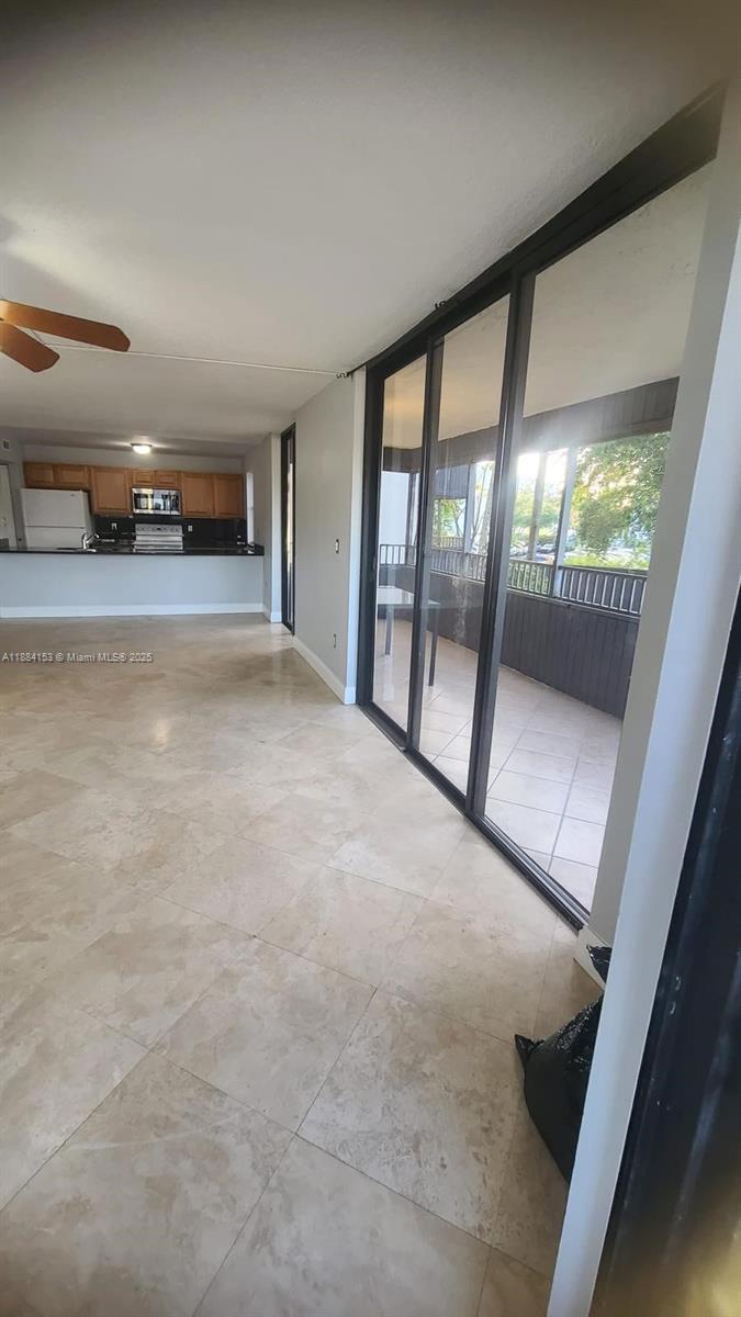 PARKWAY GROVE CONDO PART - Residential