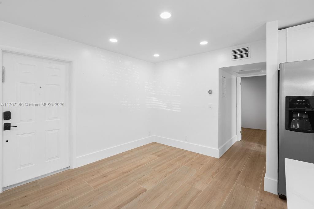 REGENCY MANOR CONDO - Residential