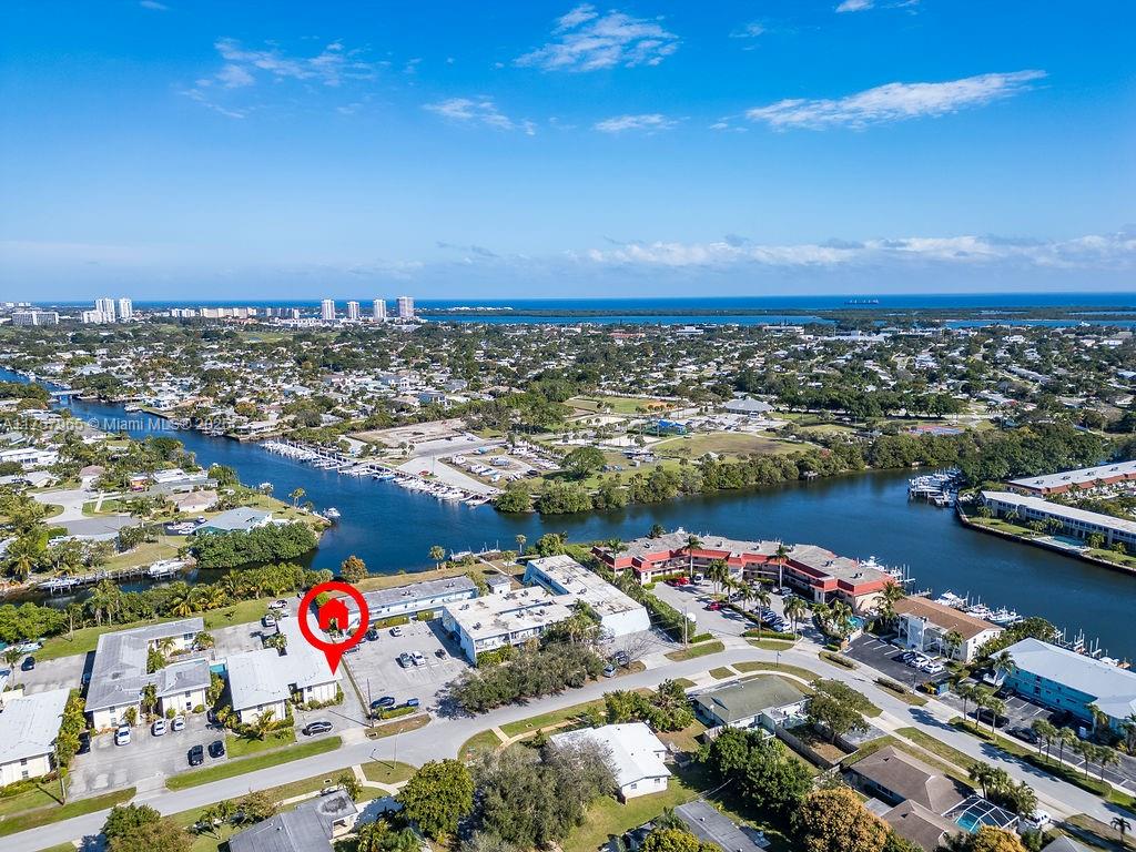 REGENCY MANOR CONDO - Residential