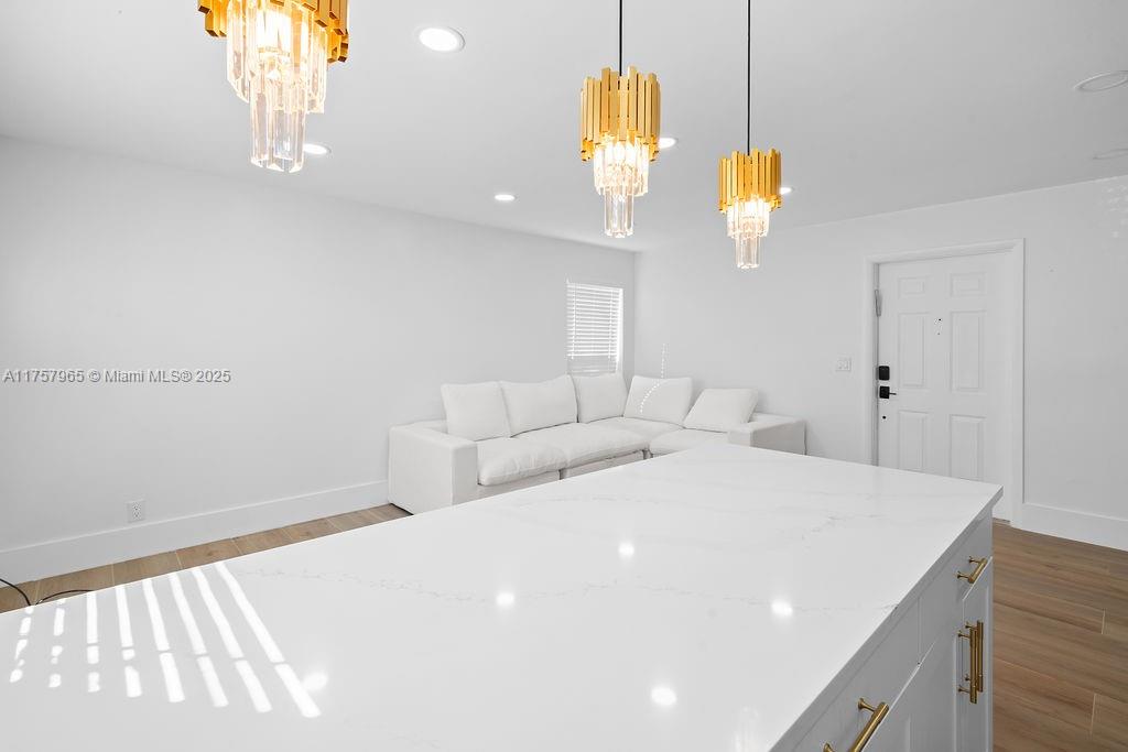 REGENCY MANOR CONDO - Residential