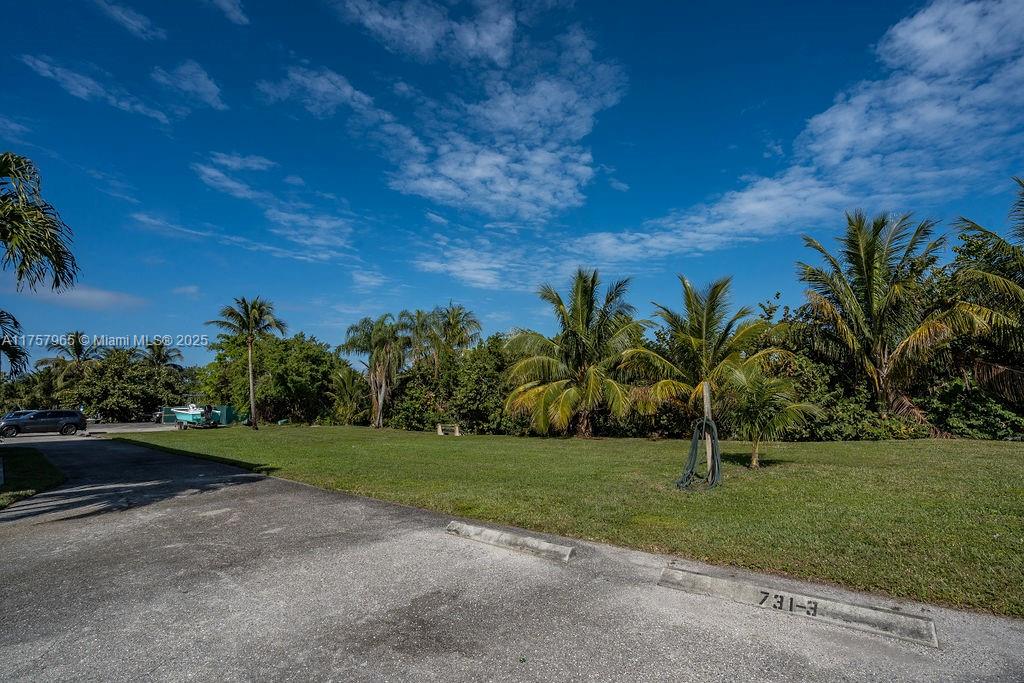 REGENCY MANOR CONDO - Residential