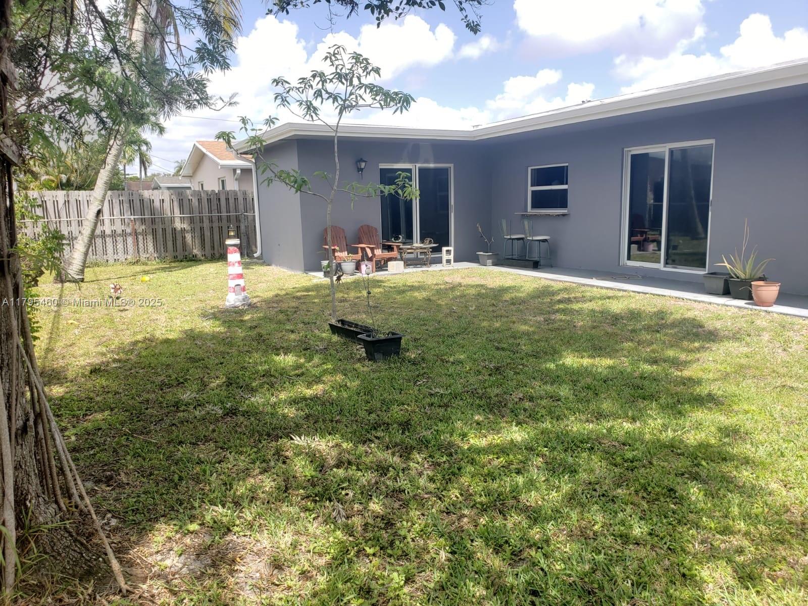 8550 NW 24th Ct