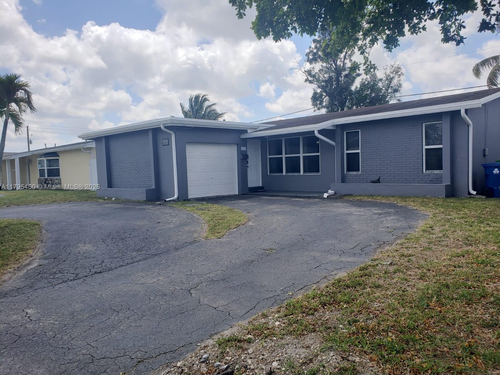 Property for Sale at 8550 Nw 24th Ct, Sunrise, Miami-Dade County, Florida - Bedrooms: 3 
Bathrooms: 2  - $480,000