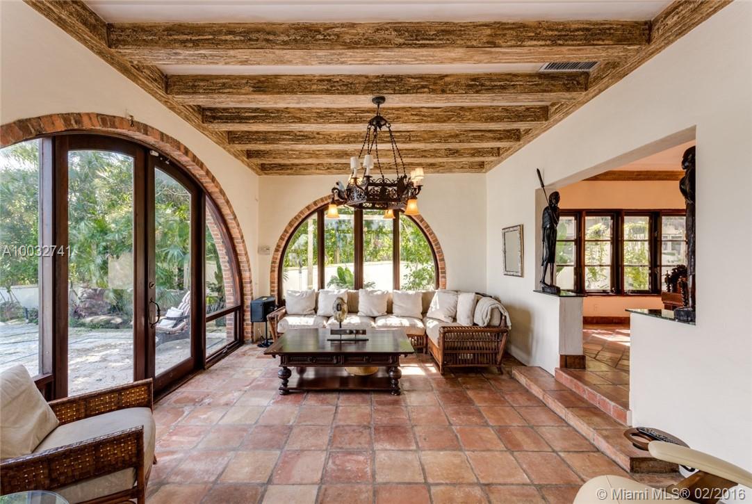 Di Lido Island - Residential