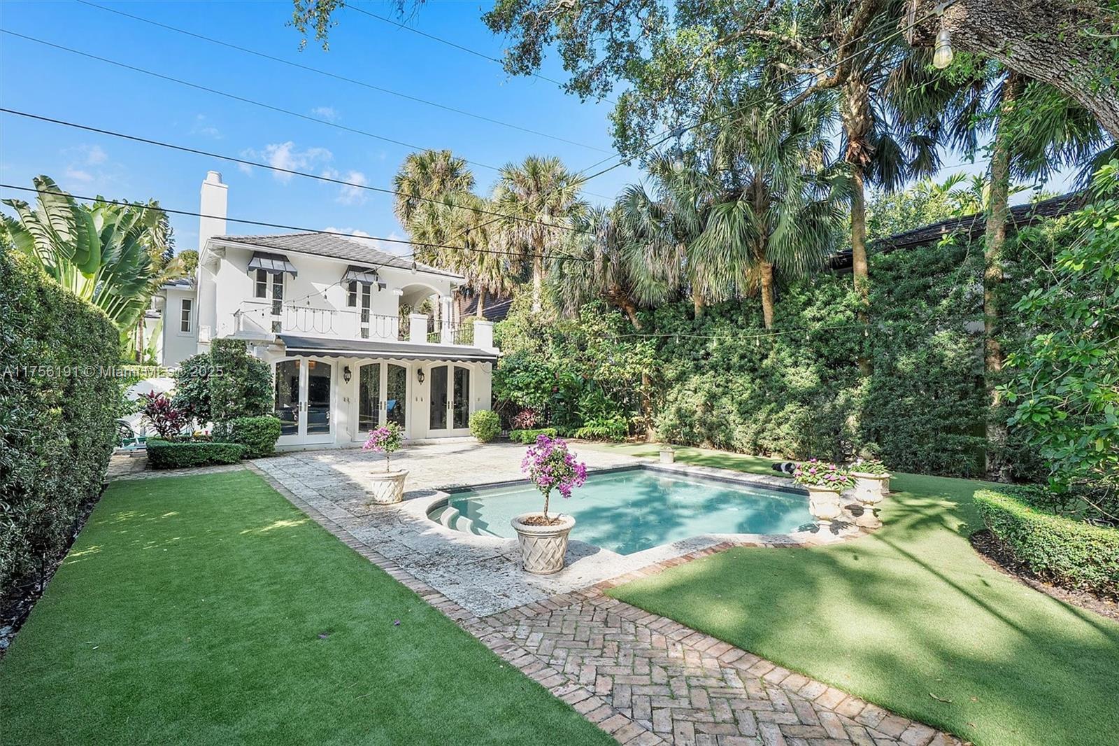 Property for Sale at 524 Hardee Rd, Coral Gables, Broward County, Florida - Bedrooms: 4 
Bathrooms: 4  - $4,350,000
