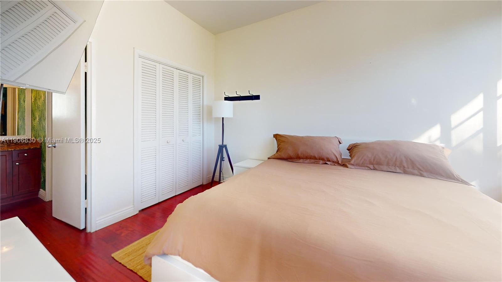 OLYMPUS CONDO - Residential