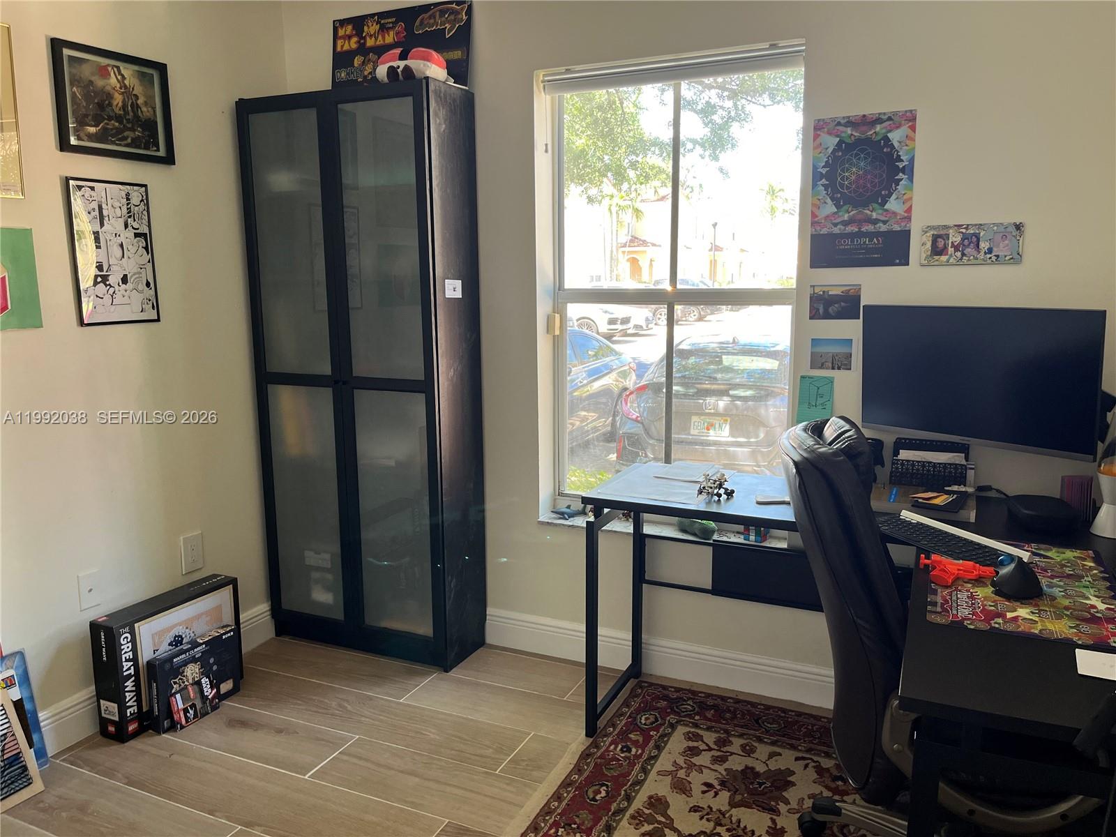 MELROSE POINT CONDO - Residential Lease