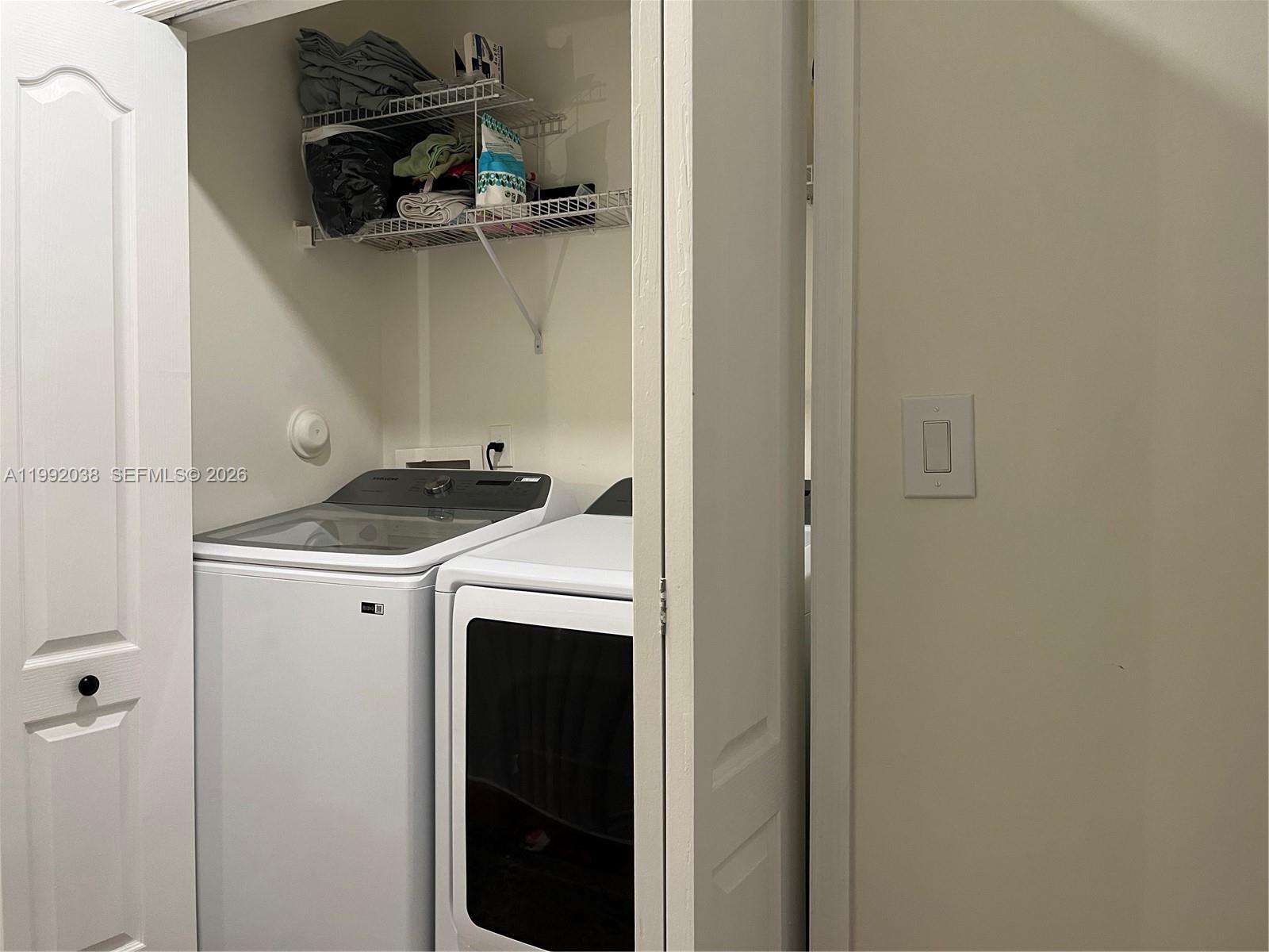 MELROSE POINT CONDO - Residential Lease