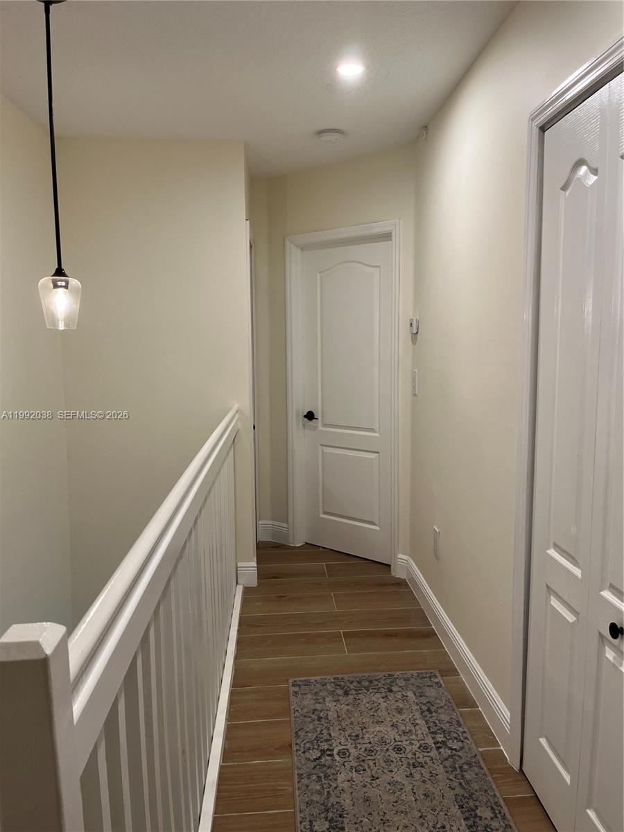 MELROSE POINT CONDO - Residential Lease