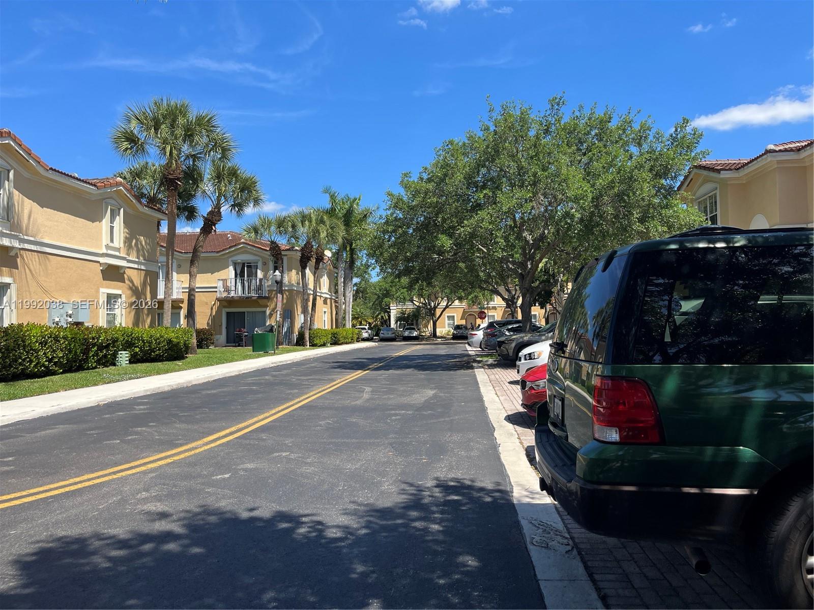 MELROSE POINT CONDO - Residential Lease