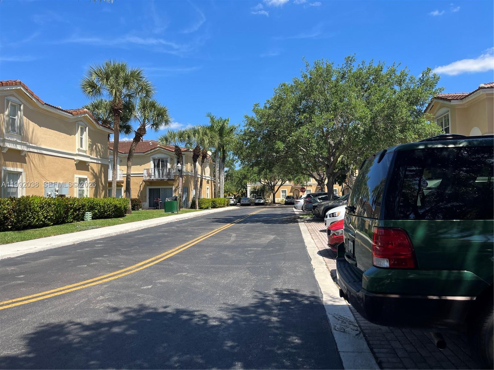 MELROSE POINT CONDO - Residential Lease