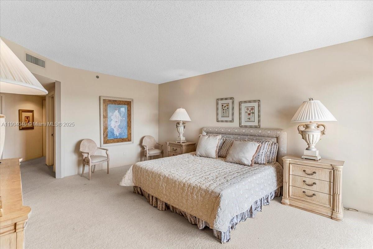 2000 ISL BLVD WILLIAMS IS - Residential Lease