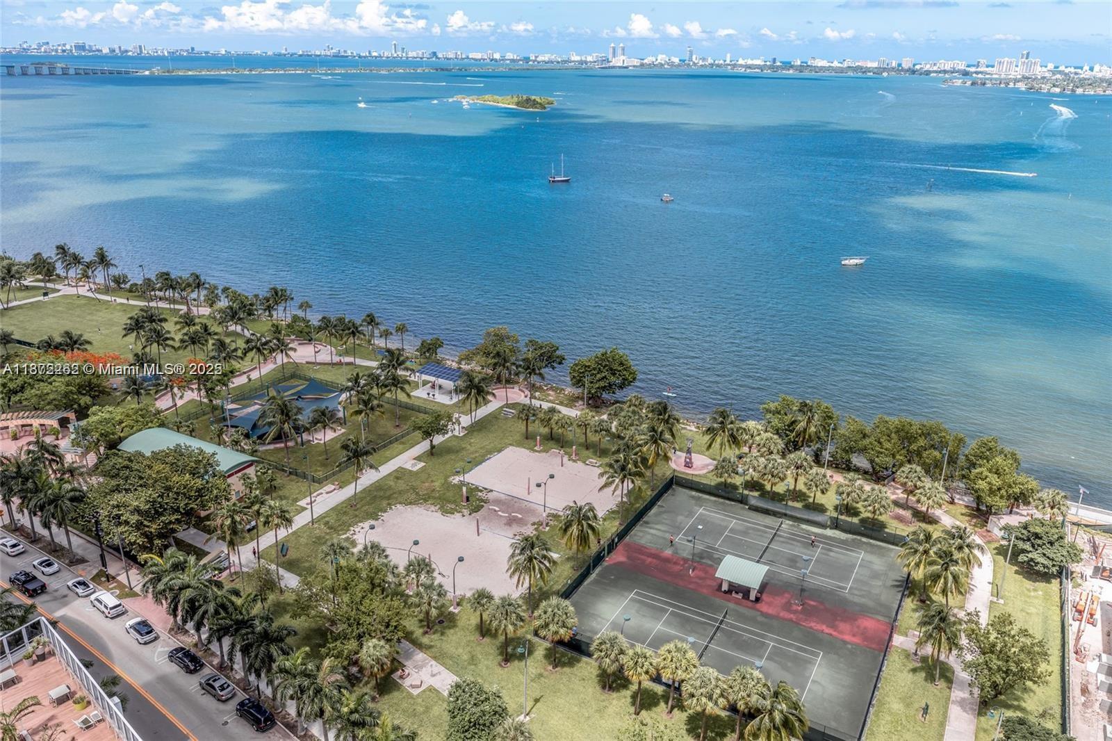 OPERA TOWER CONDO - Residential