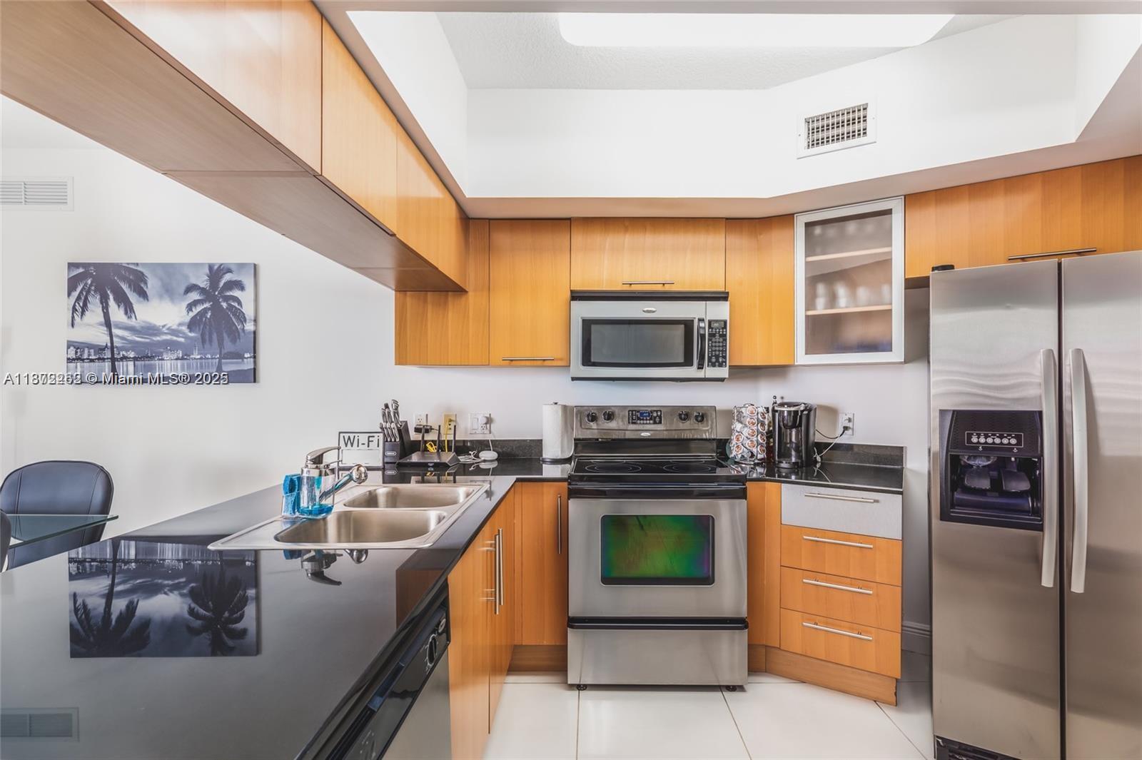 1750 N Bayshore Dr 2402