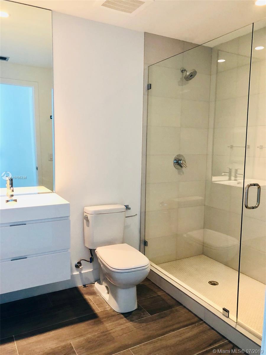 BISCAYNE BEACH CONDO - Residential Lease