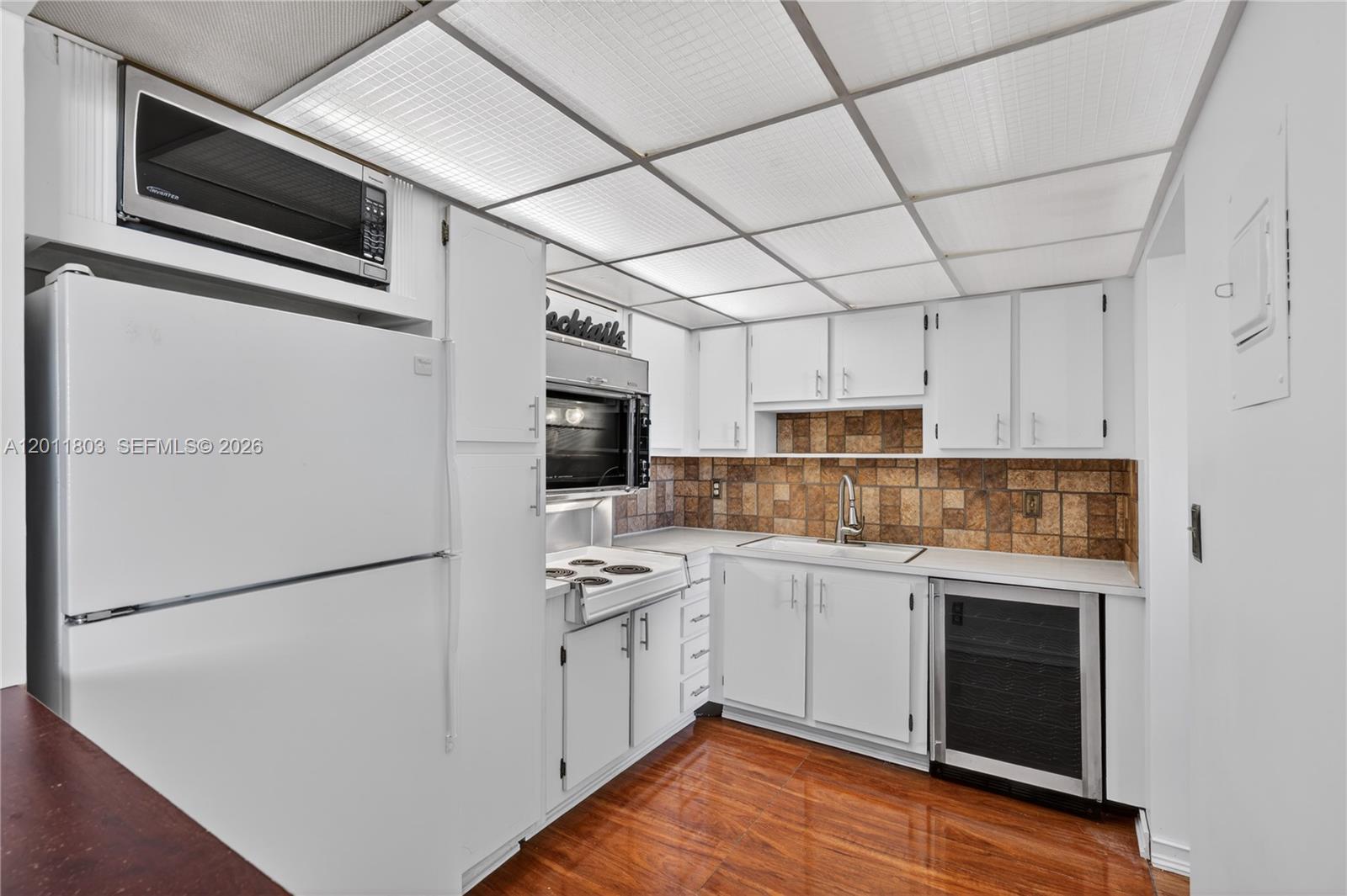 TELSTAR CONDOMINIUM - Residential