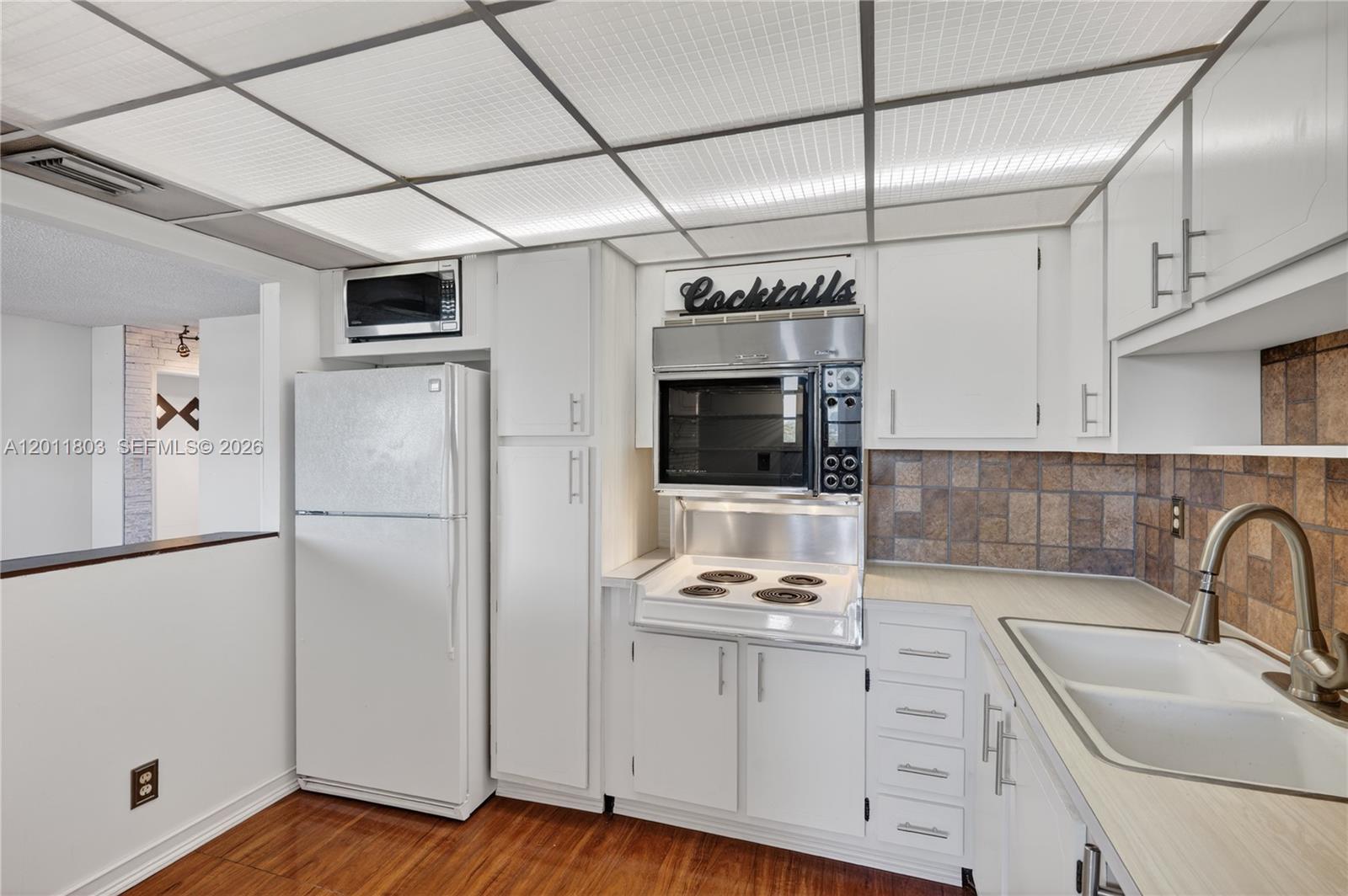 TELSTAR CONDOMINIUM - Residential