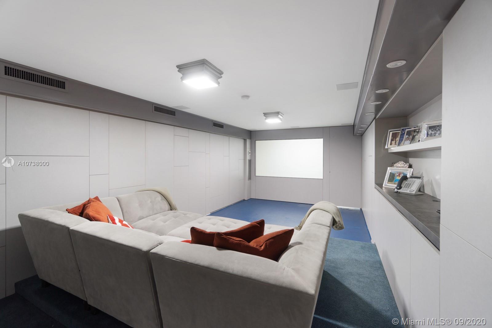 SNAPPER CREEK LAKES SUB - Residential