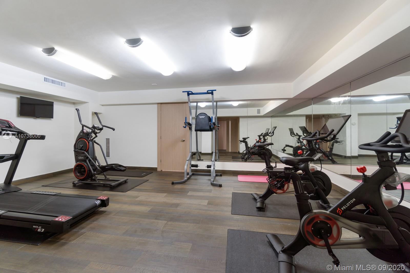 SNAPPER CREEK LAKES SUB - Residential