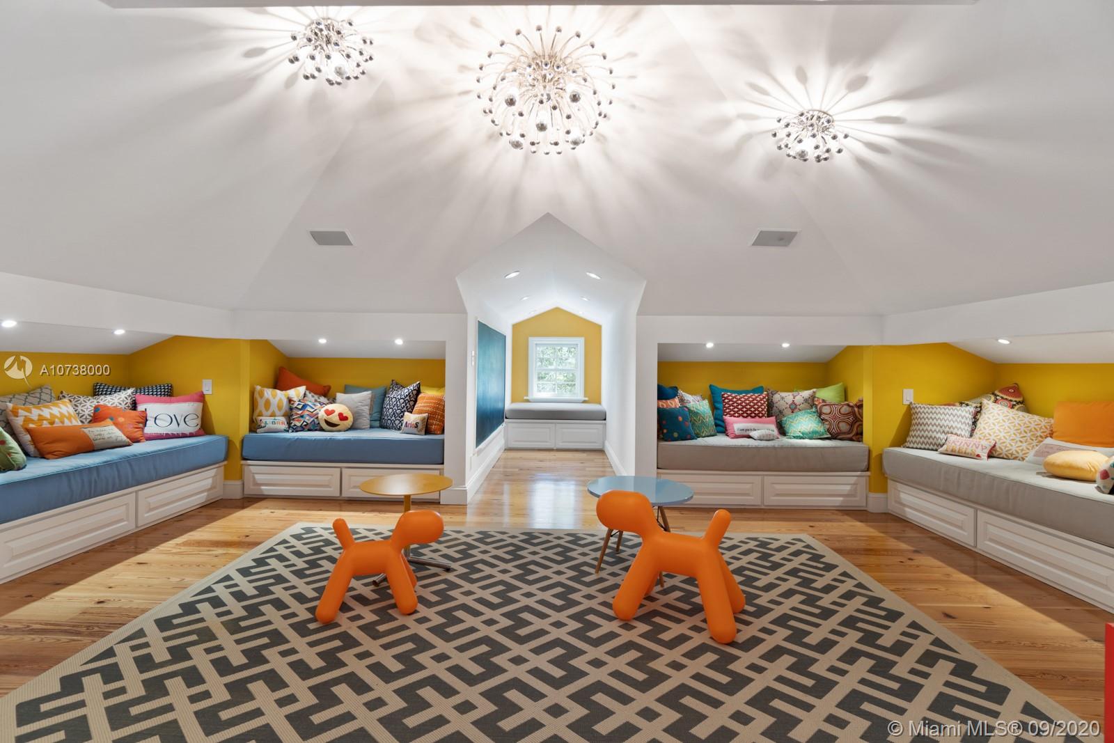 SNAPPER CREEK LAKES SUB - Residential