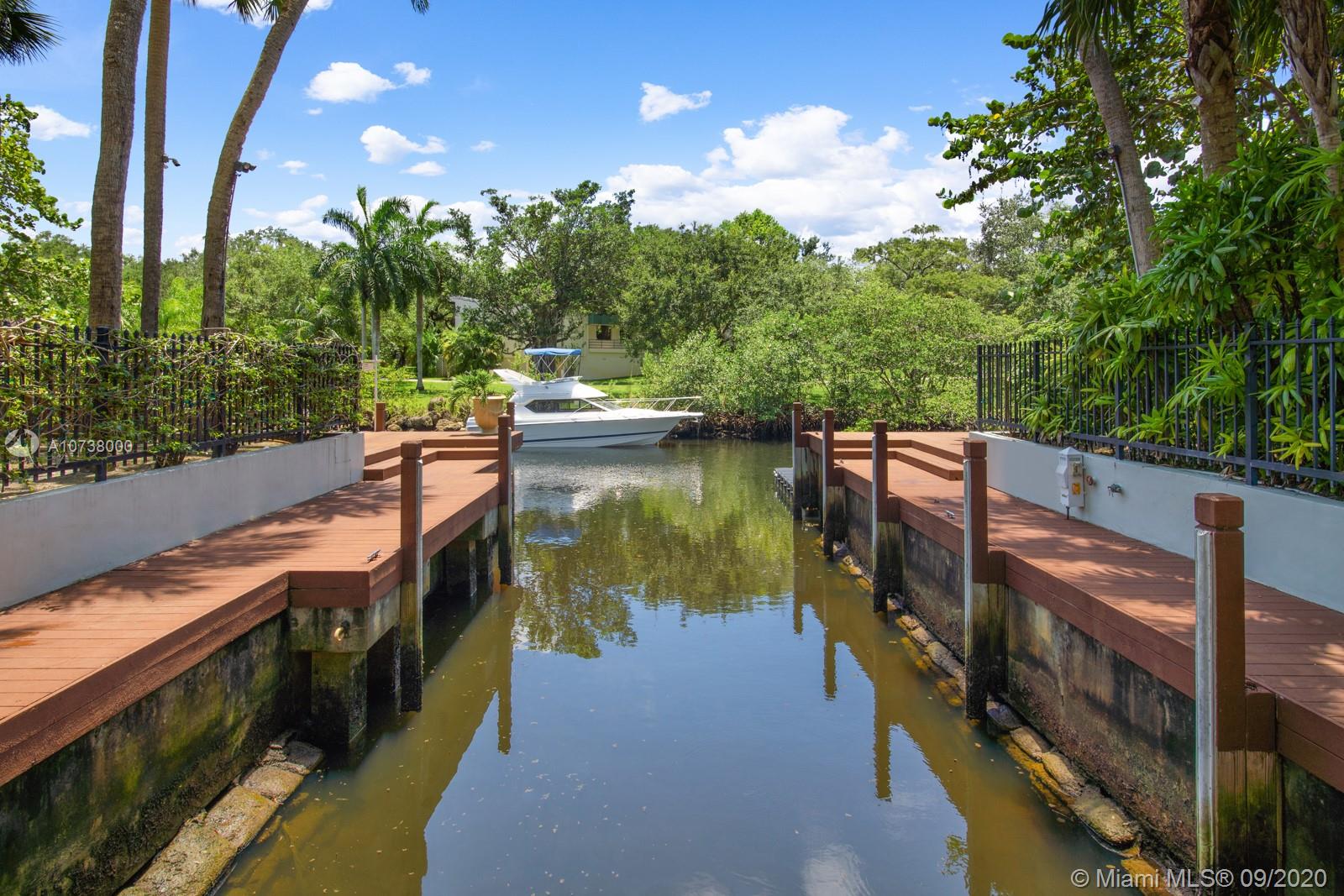 SNAPPER CREEK LAKES SUB - Residential