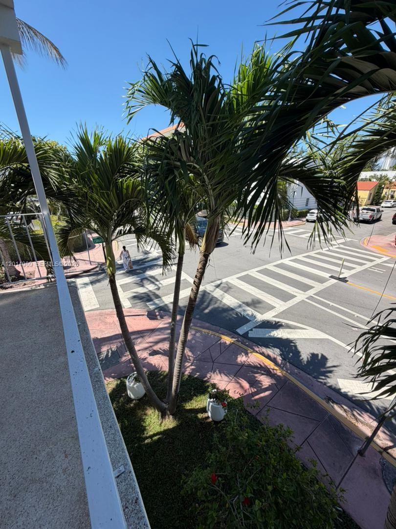 641 ESPANOLA WAY INC COND - Residential Lease