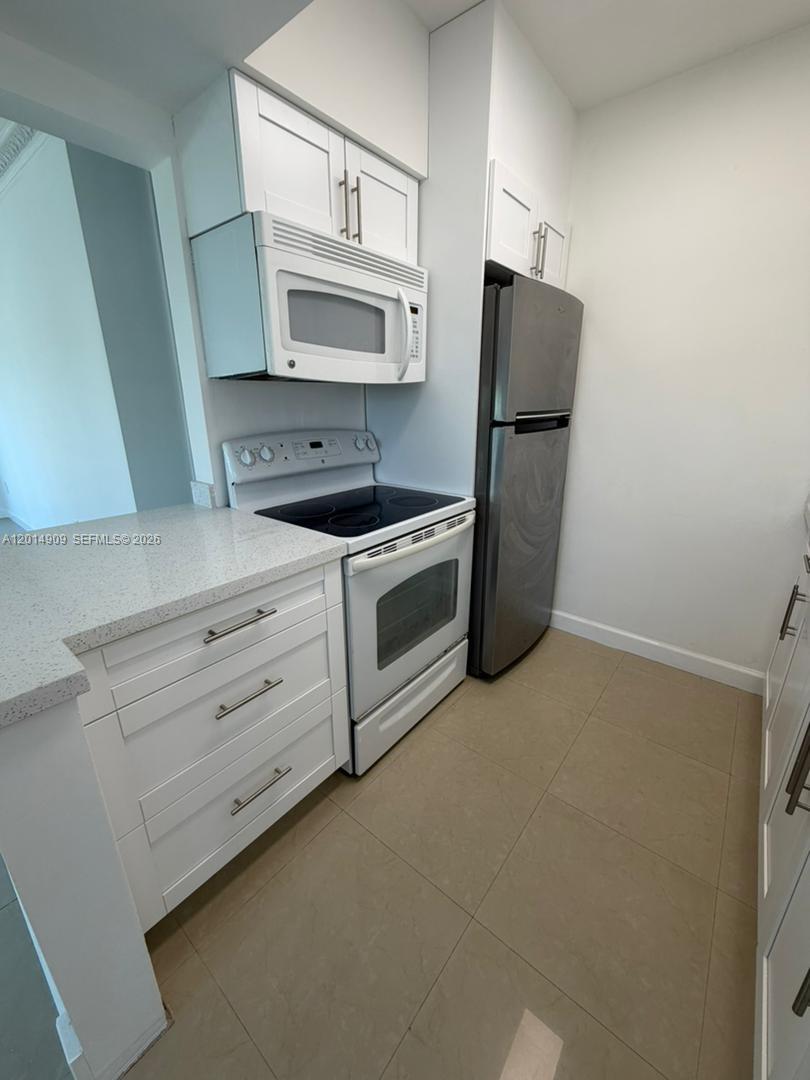 641 ESPANOLA WAY INC COND - Residential Lease