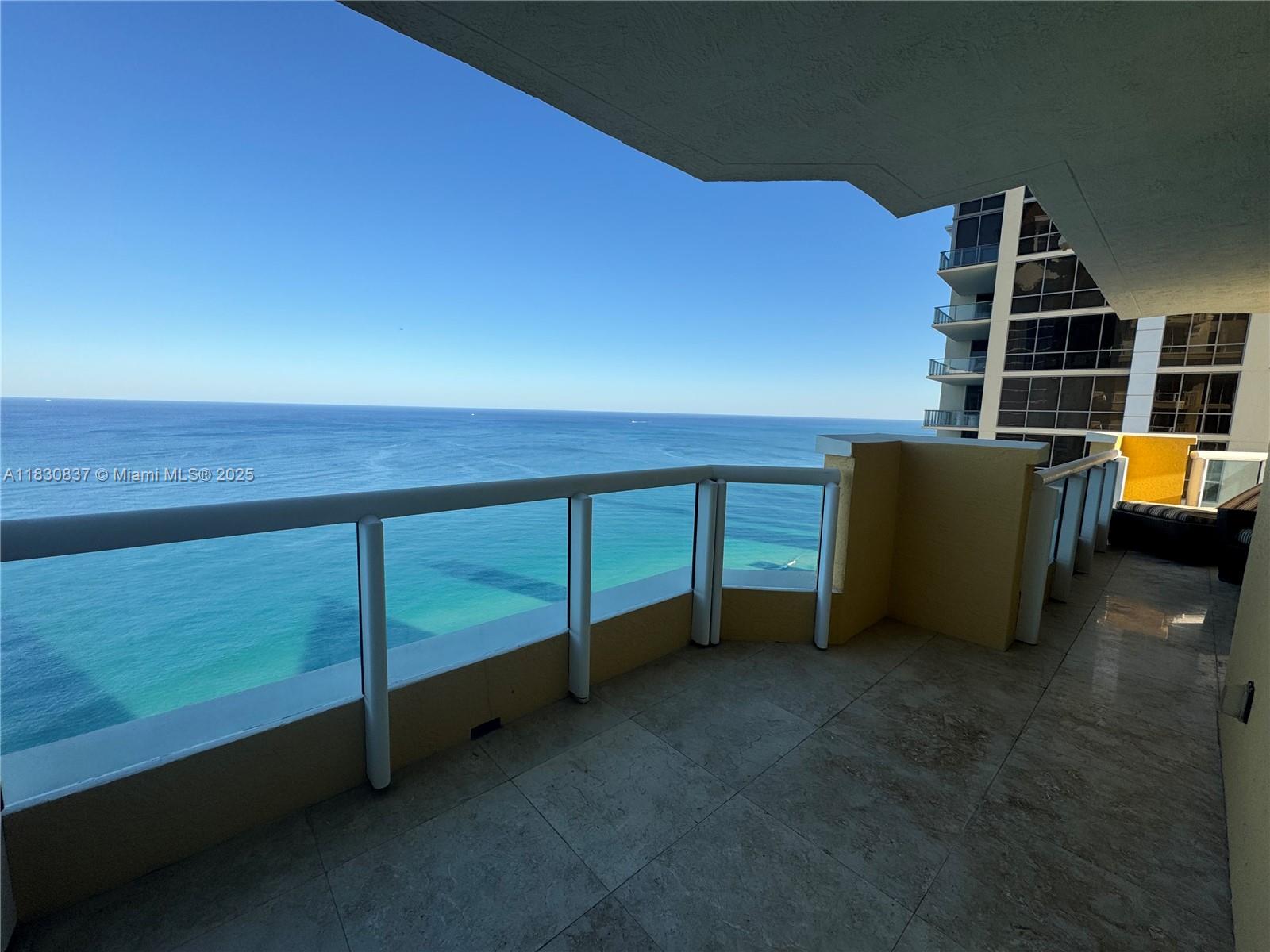 17875 Collins Ave 4306
