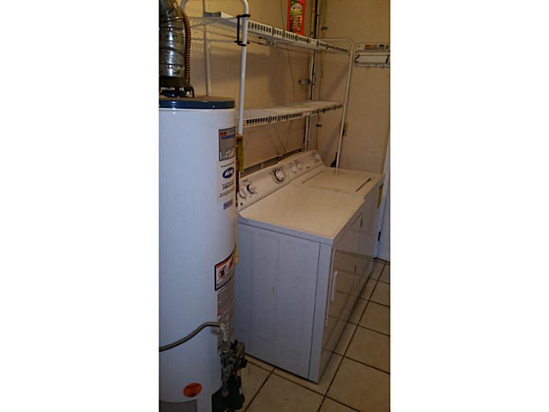 WINSTON PARK UNIT 4 - Residential Lease