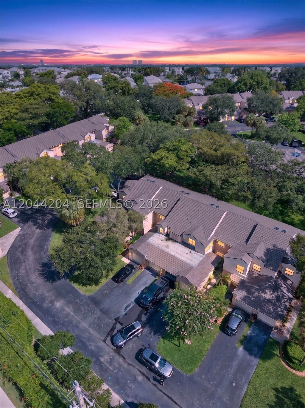 Photo of 73 NW 98th Ter, Plantation, FL 33324 (MLS # A12044204)