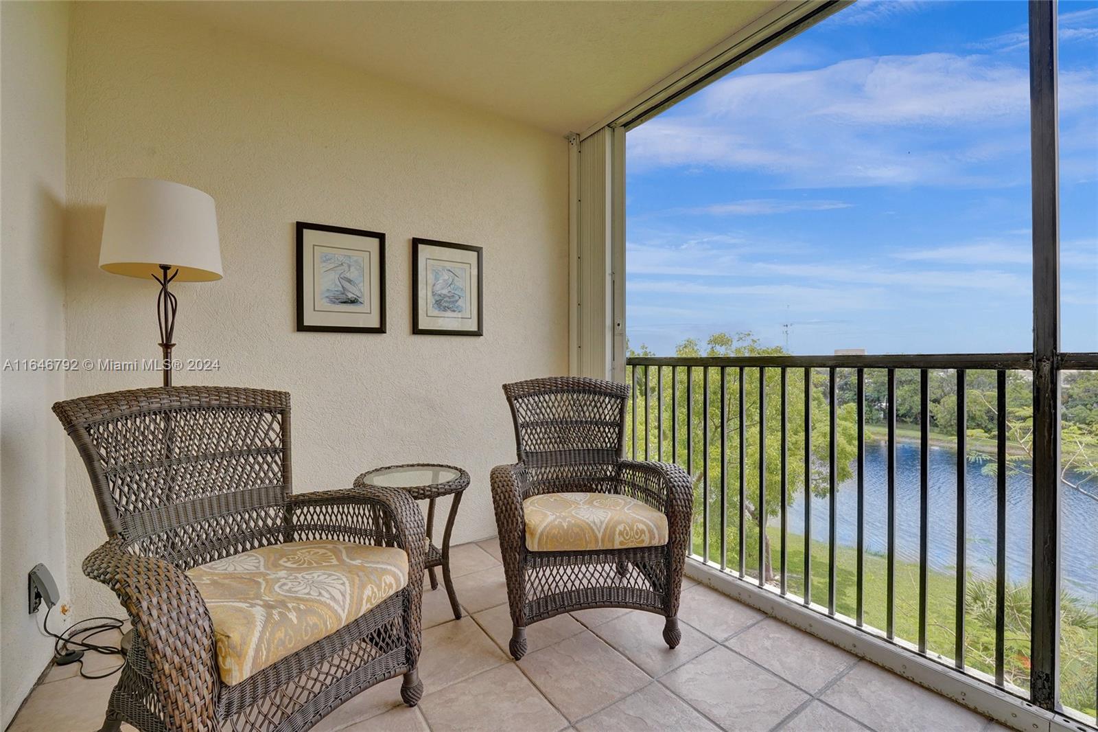 CYPRESS BEND CONDOMINIUM - Residential