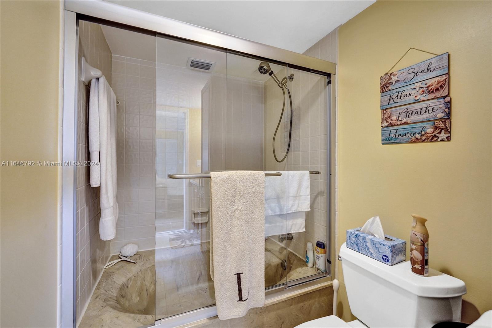 CYPRESS BEND CONDOMINIUM - Residential