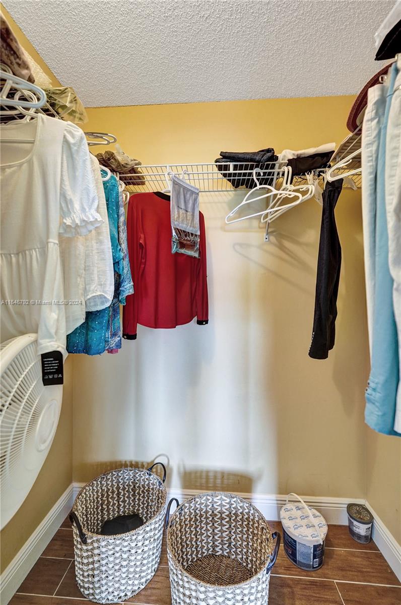 CYPRESS BEND CONDOMINIUM - Residential