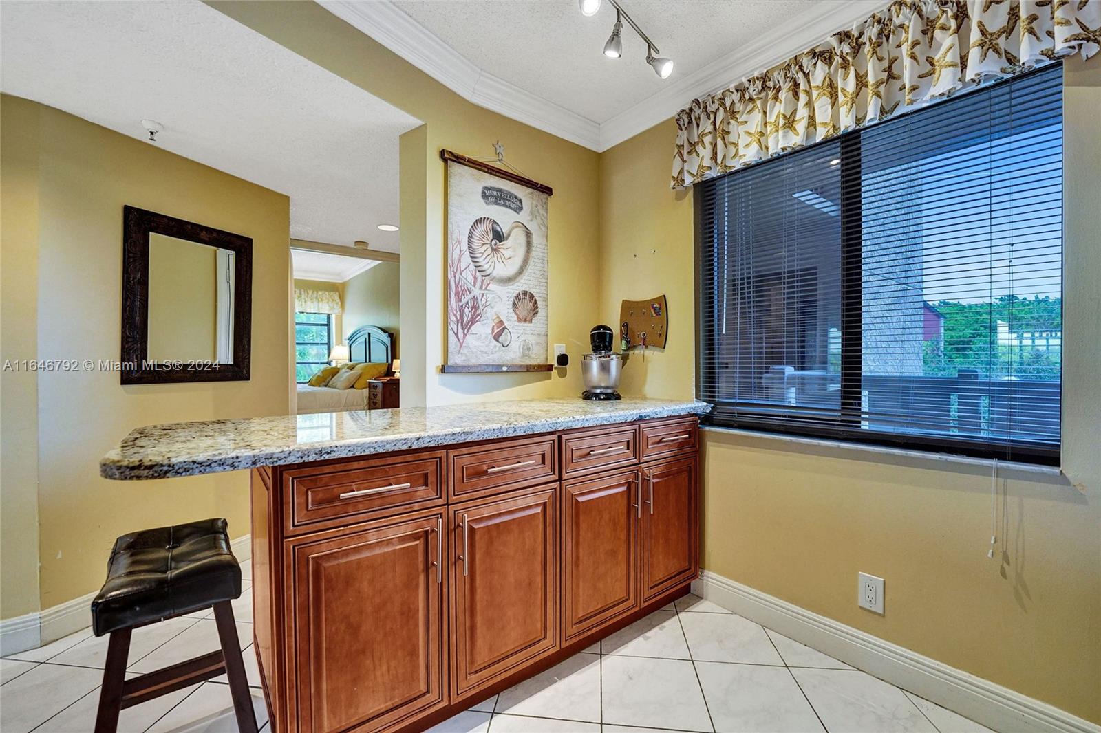 CYPRESS BEND CONDOMINIUM - Residential