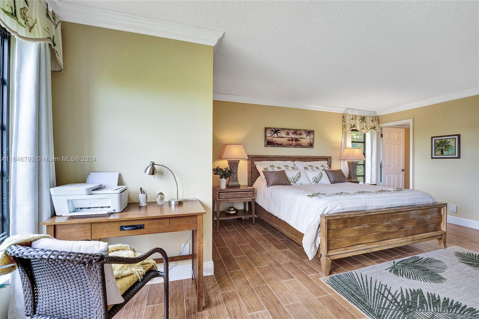 CYPRESS BEND CONDOMINIUM - Residential