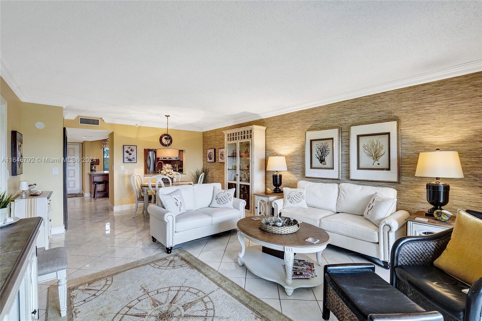 CYPRESS BEND CONDOMINIUM - Residential