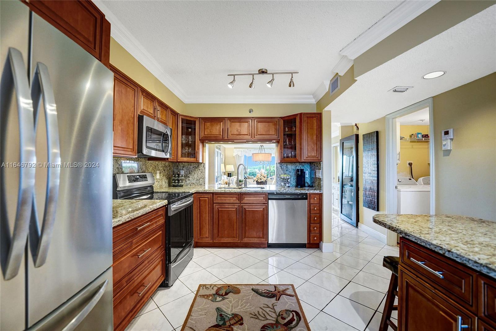 CYPRESS BEND CONDOMINIUM - Residential