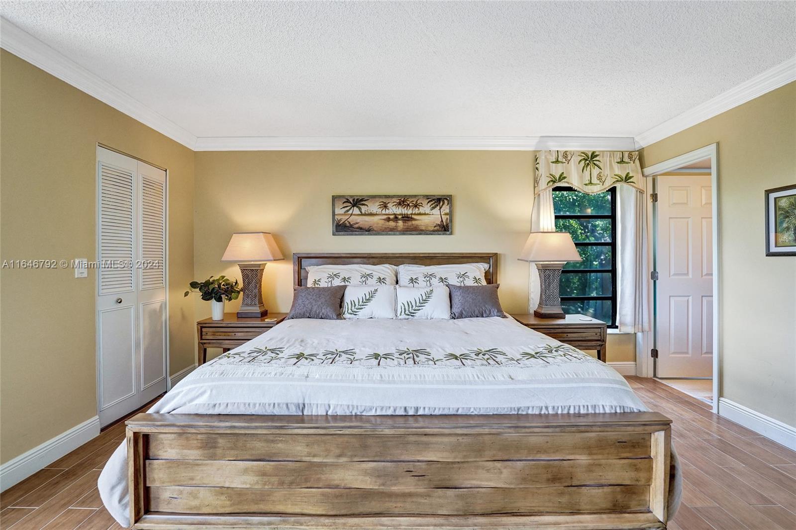 CYPRESS BEND CONDOMINIUM - Residential