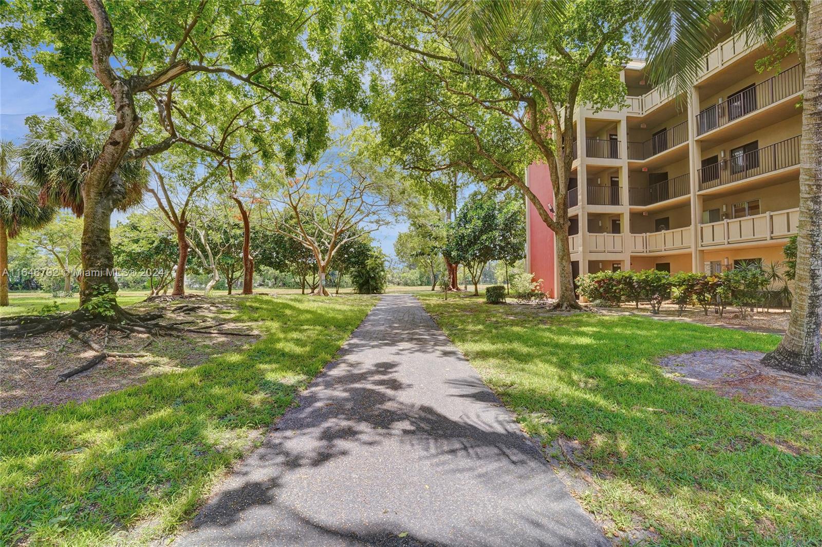 CYPRESS BEND CONDOMINIUM - Residential