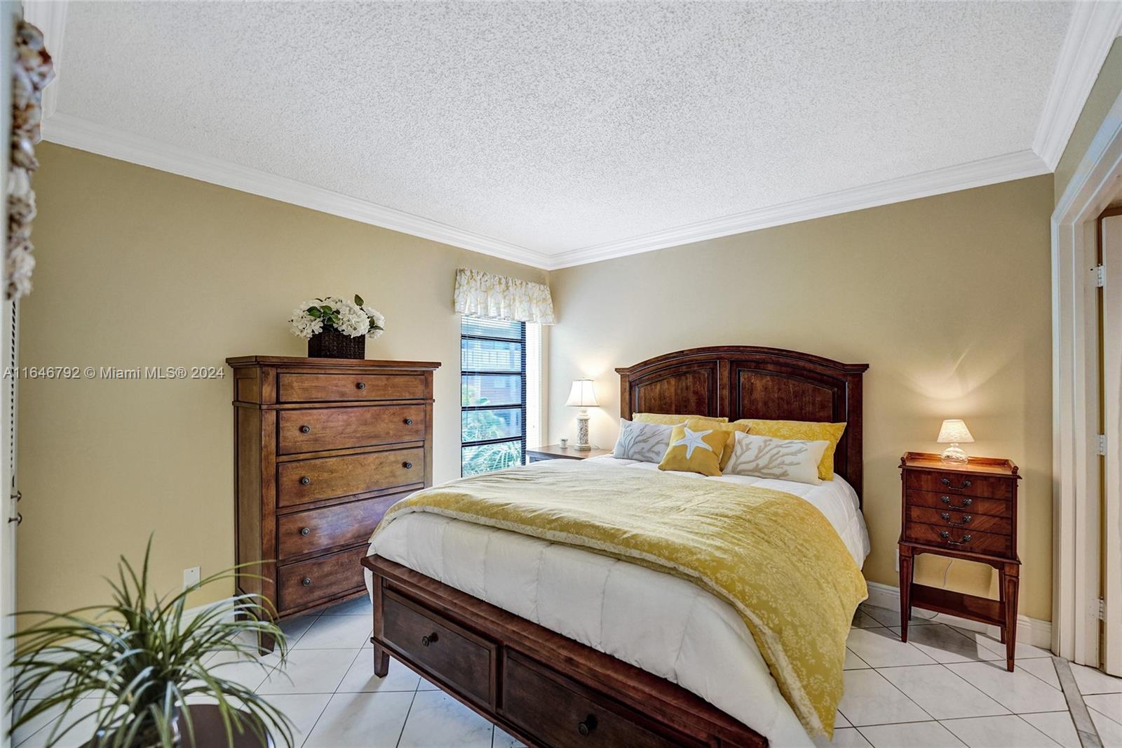 CYPRESS BEND CONDOMINIUM - Residential