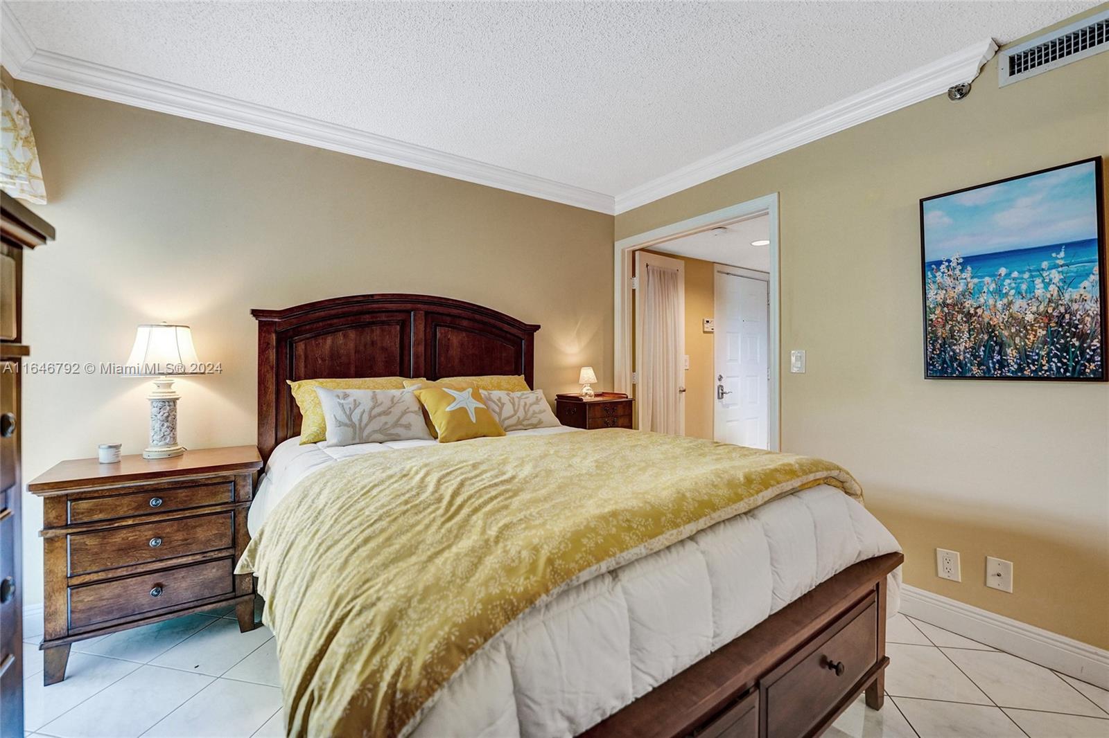 CYPRESS BEND CONDOMINIUM - Residential