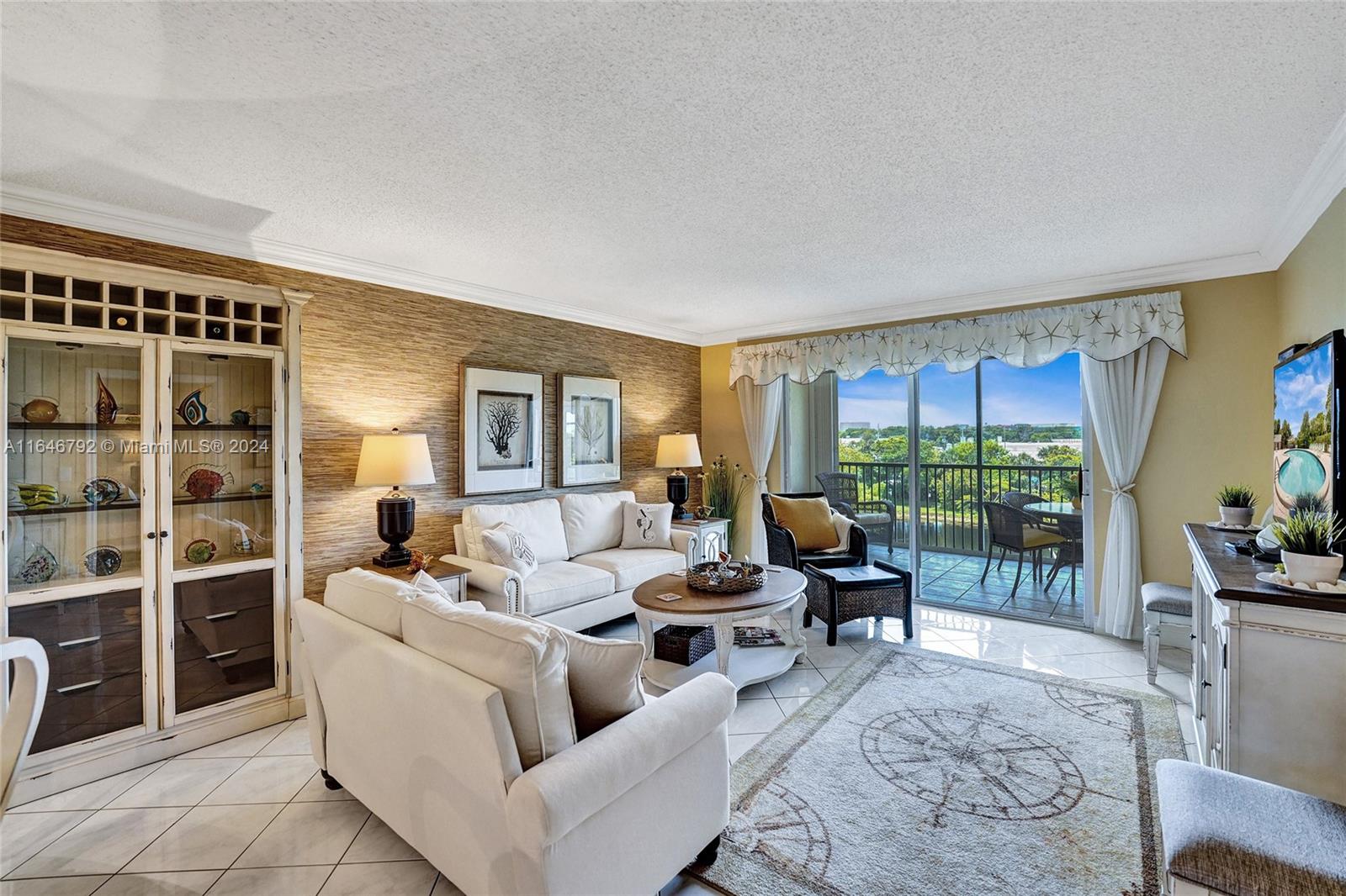 CYPRESS BEND CONDOMINIUM - Residential