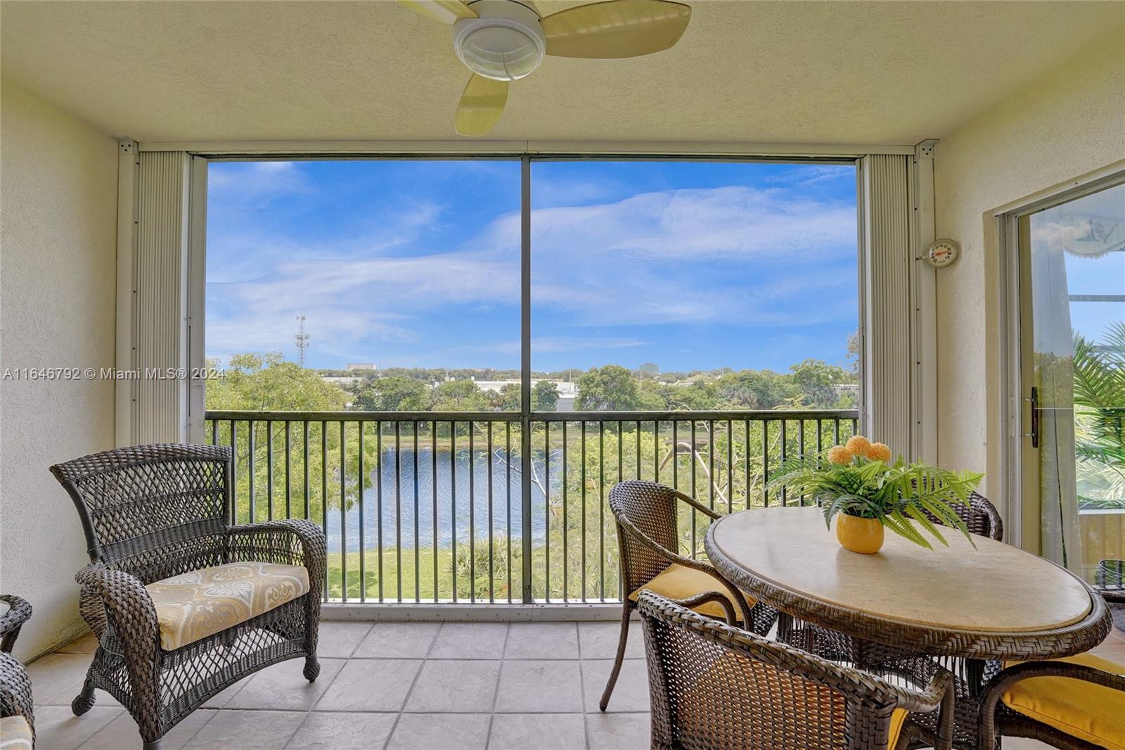 CYPRESS BEND CONDOMINIUM - Residential